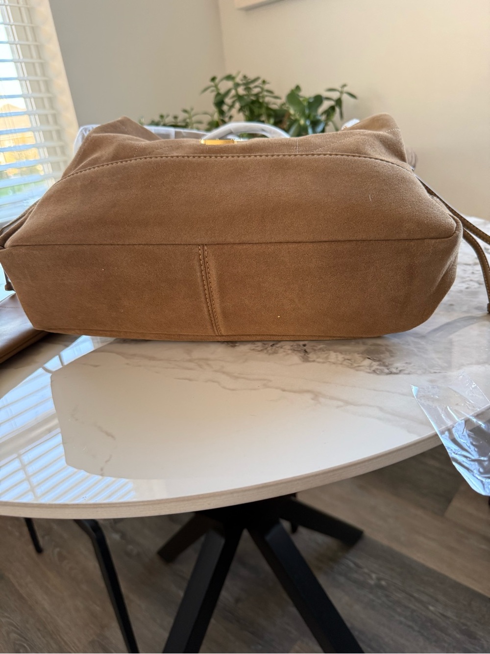 FAUX BAG ๐ฏ REAL SUEDE ๐ - Picture 4 of 4